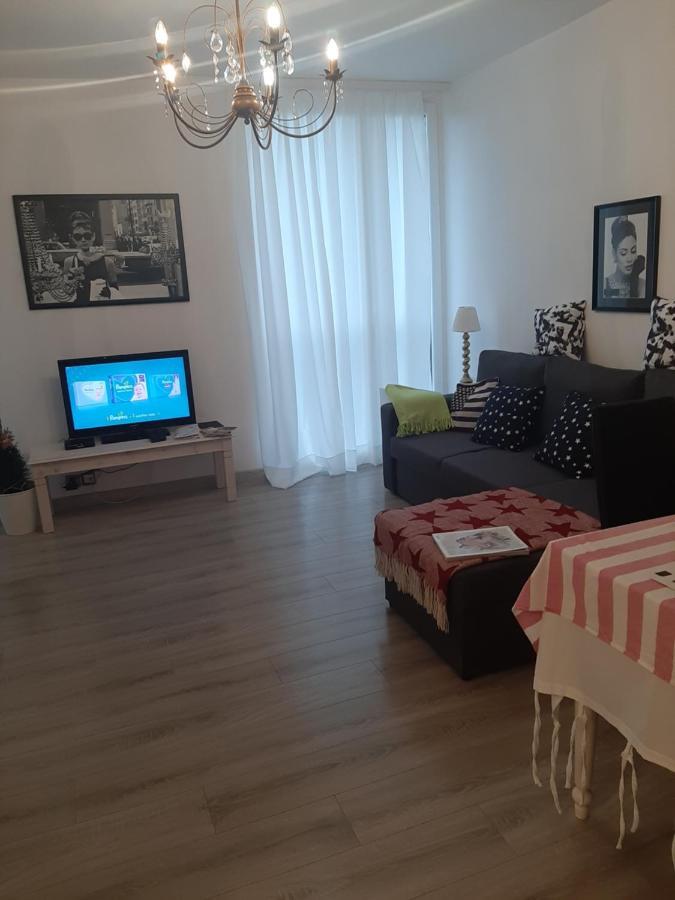Hollywood Apartament Kosciuszki Лодзь Экстерьер фото