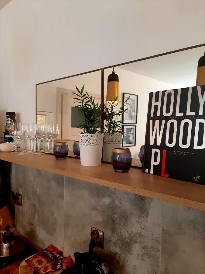 Hollywood Apartament Kosciuszki Лодзь Экстерьер фото