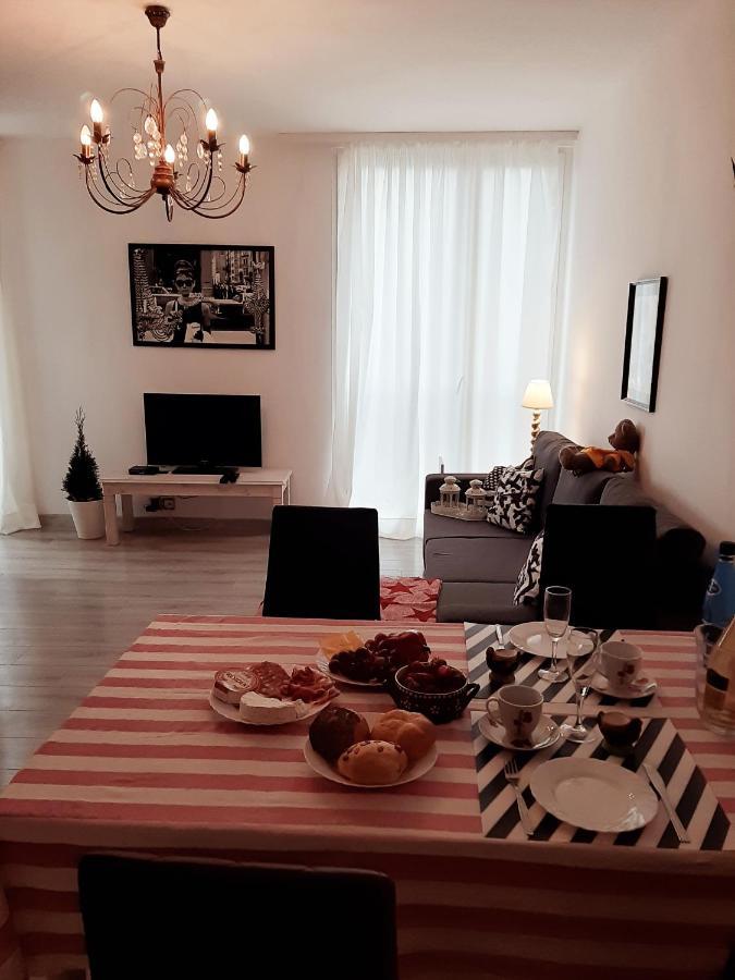 Hollywood Apartament Kosciuszki Лодзь Экстерьер фото