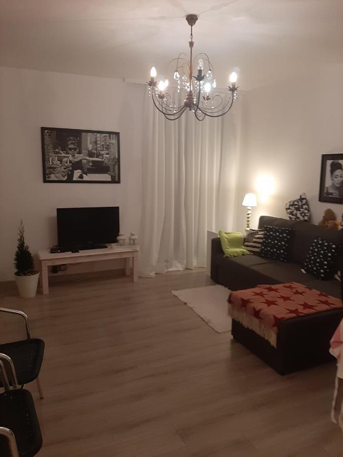 Hollywood Apartament Kosciuszki Лодзь Экстерьер фото