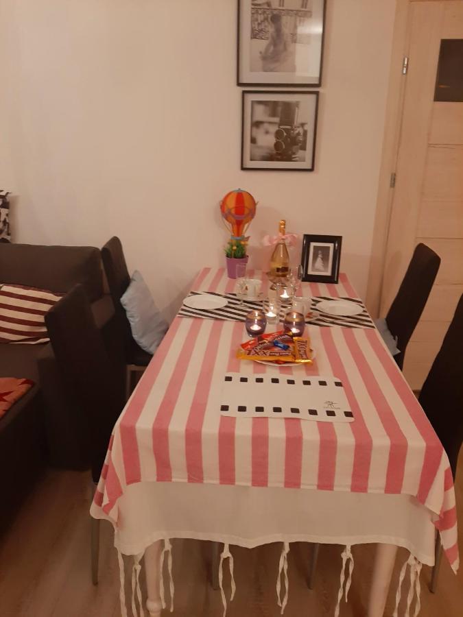 Hollywood Apartament Kosciuszki Лодзь Экстерьер фото